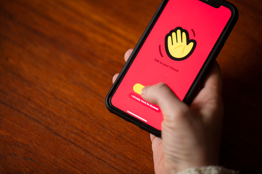 Once you make sure it's legal in your area, here's exactly where you can go online to play for real cash. 6 Best Houseparty Games To Play Online With Friends And Family