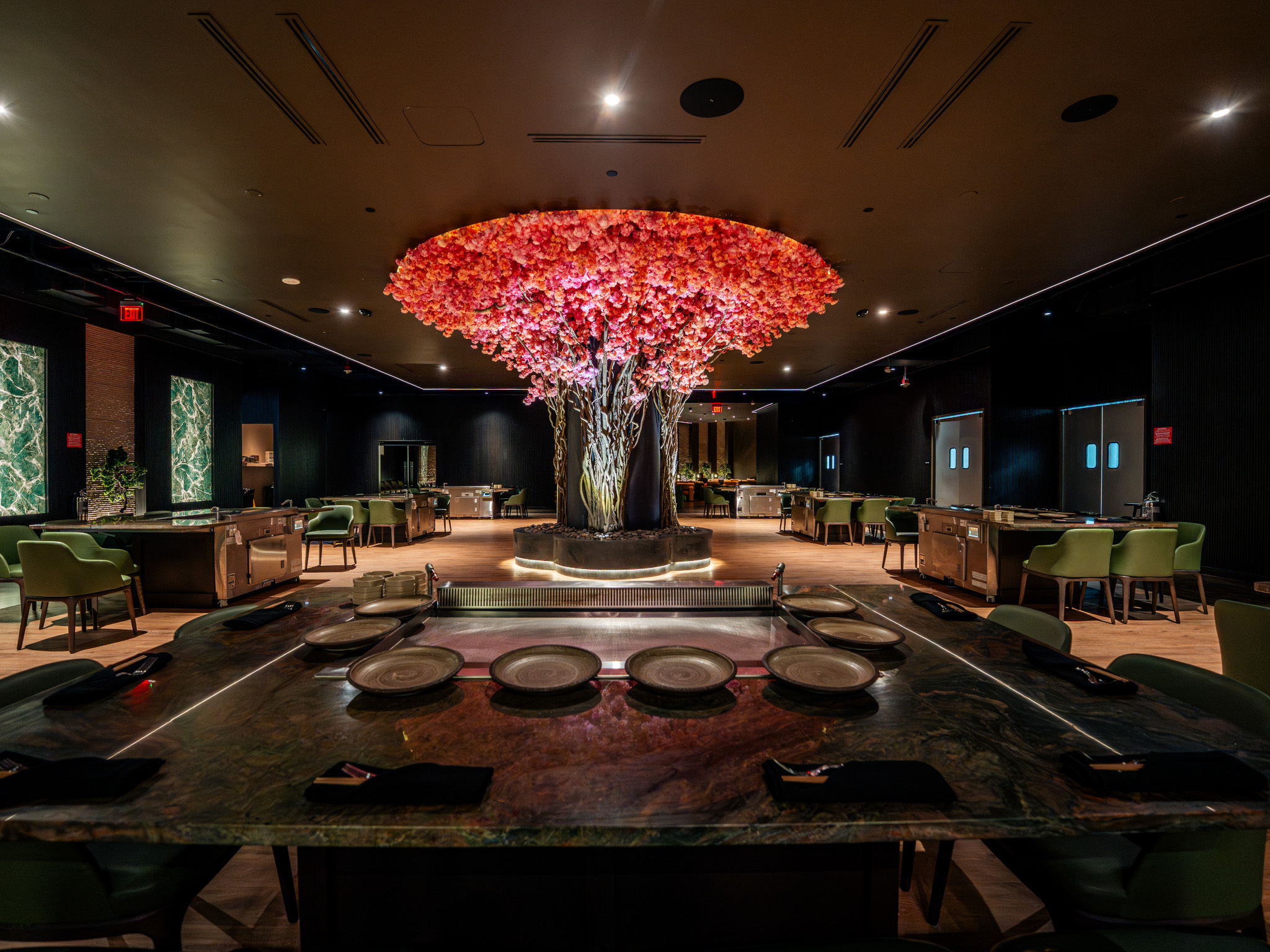 American Dream Mall's Newest Attraction: Dream360 Restaurant and Lounge (2025)