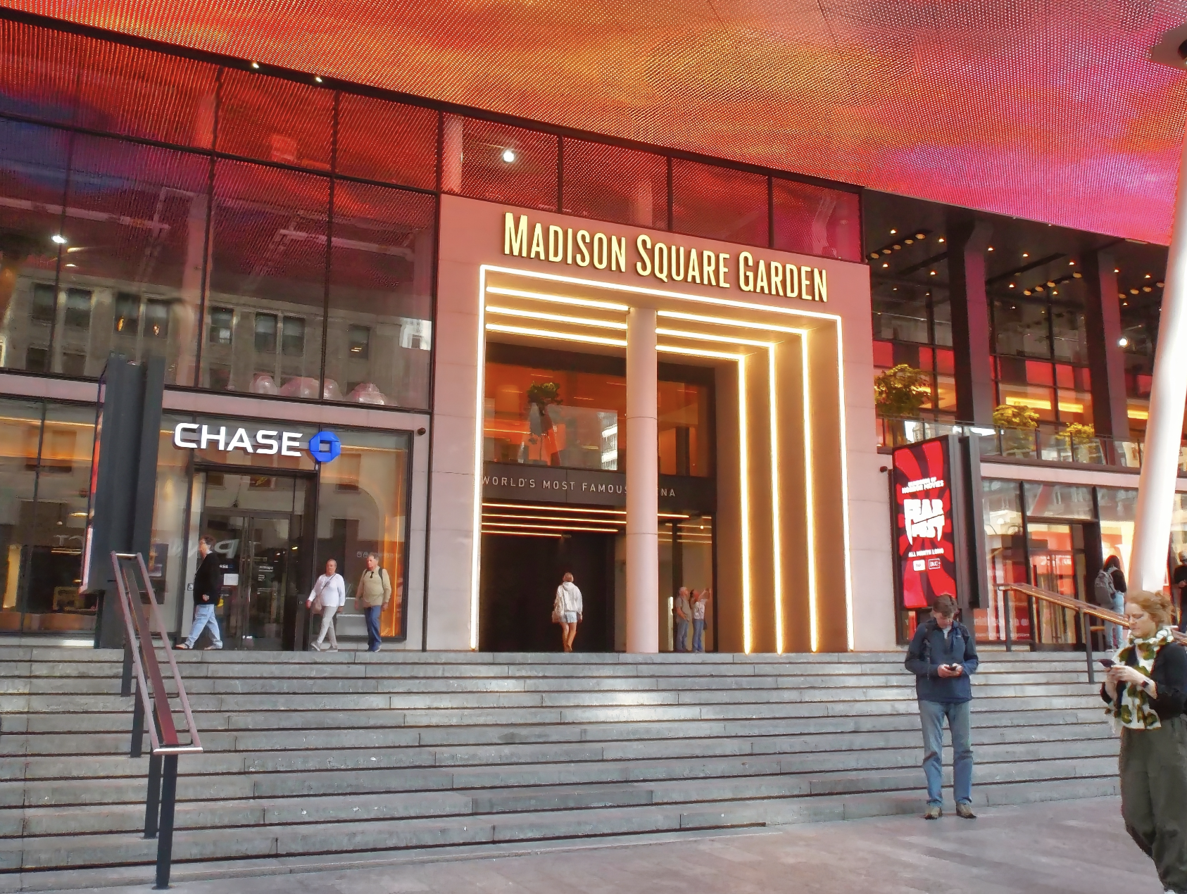 The Subway Entrance by Madison Square Garden in NYC Was Just Painted to Honor the Knicks (2026)