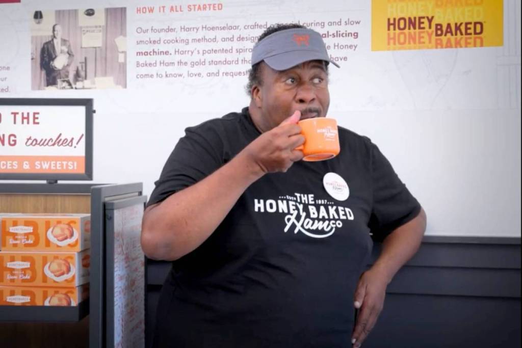 The Office's Leslie David Baker Opens a HoneyBaked Ham Store in Sherman Oaks (2026)