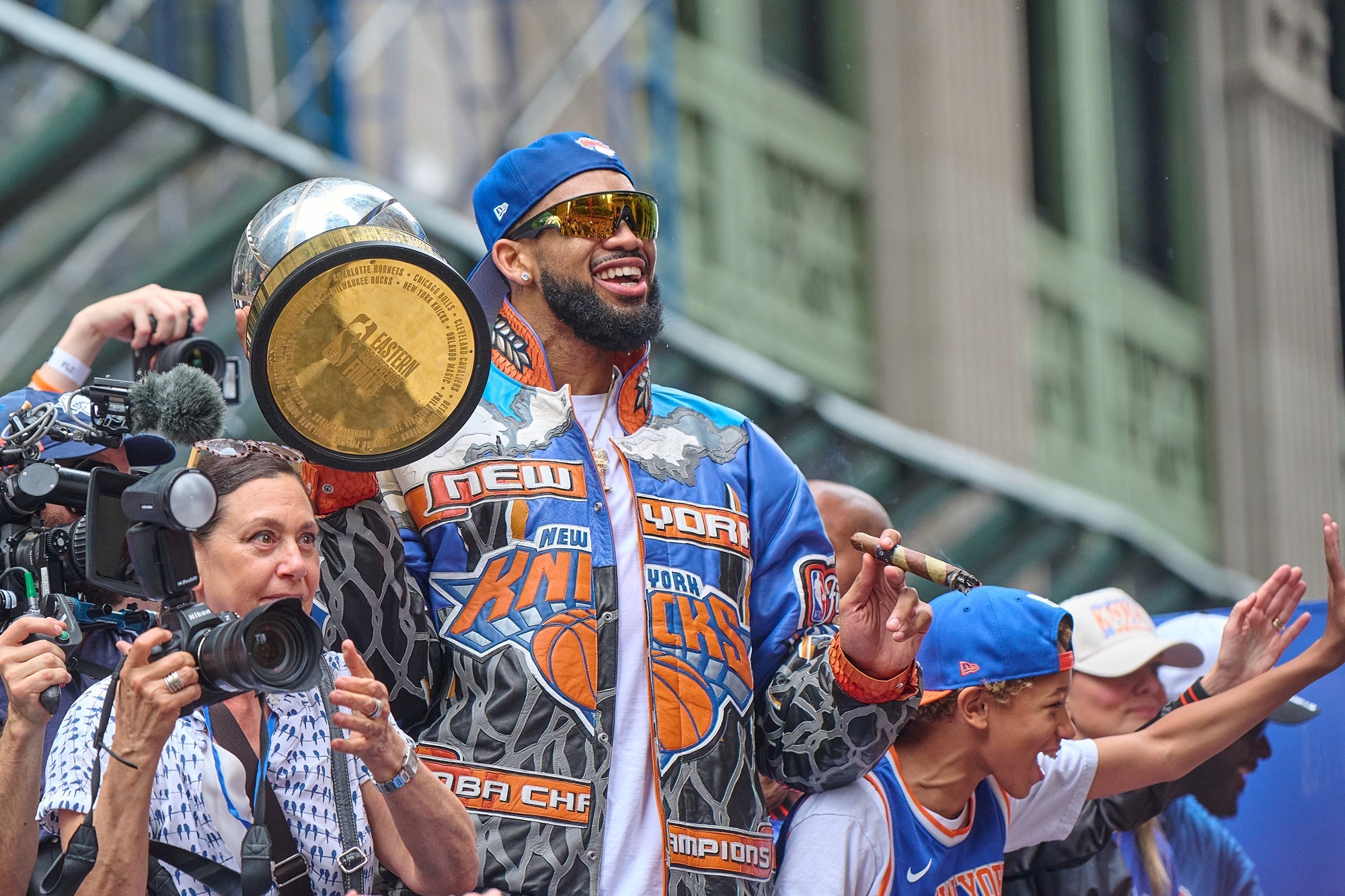 Knicks Championship Trophy on Display at AMNH: See the Larry O'Brien Trophy in NYC! (2026)