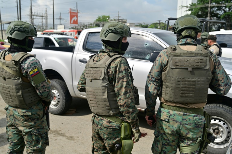 Hitmen mow down cartel-busting colonel in violence-torn ecuador