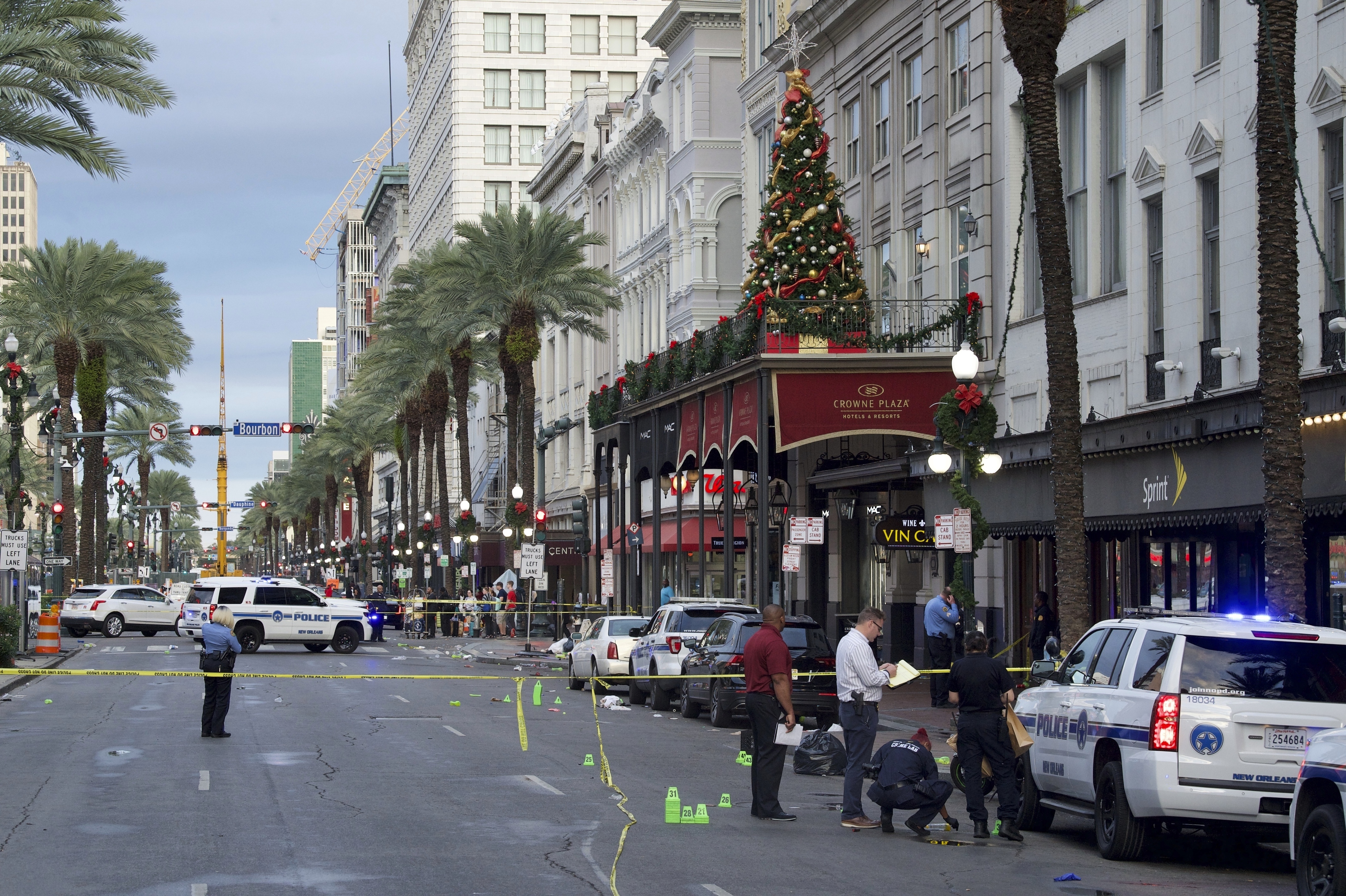 10 Wounded In Shooting Near New Orleans French Quarter