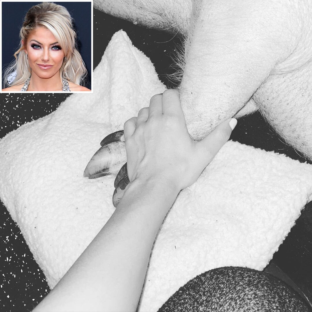 WWE Star Alexa Bliss Mourns Death of Beloved Pet Pig Larry-Steve:  'Completely Heartbroken'