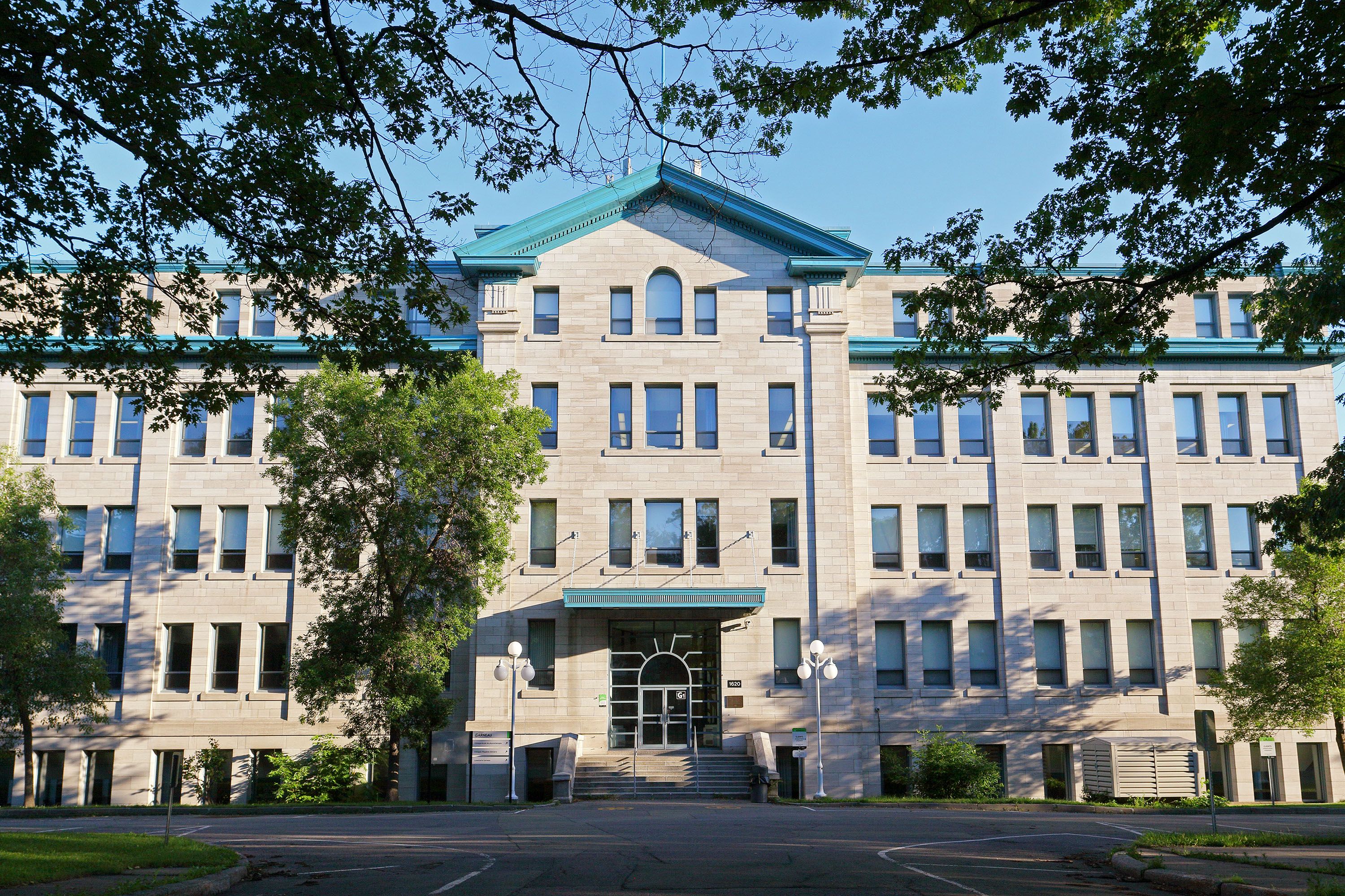 Une English Week Au Cégep Garneau Qui Fait Des Mécontents Le Devoir