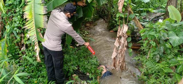 Penemuan Mayat Perempuan di Parit, Gegerkan Warga Desa Buruan