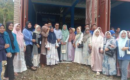 Tim Relawan Srikandi Kemenangan Letkol Purn Darmadi,SH Terus Mensosialisasi Dan Bergerak