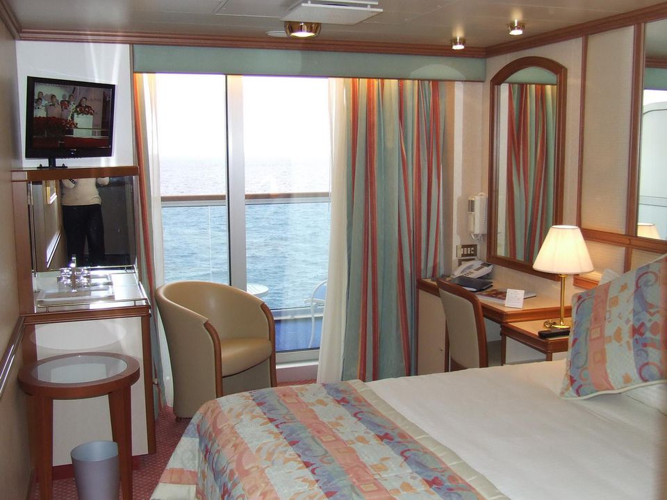 Ruby Princess Cruise Bato Cabins Ak Swit