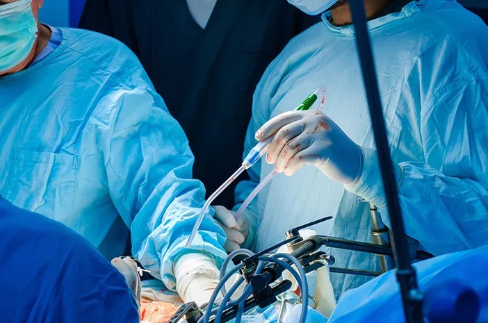 Buat Para Perawat: Wajib Tahu Alat dan Bahan Yang Sering Digunakan Dalam Tindakan Angiografi Koroner