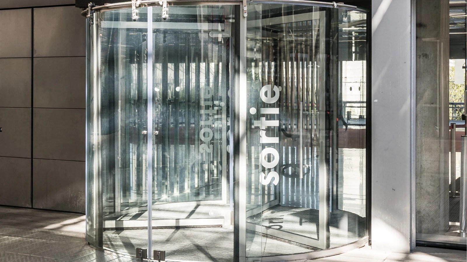 French landmark refurbishment enhances entrance control 