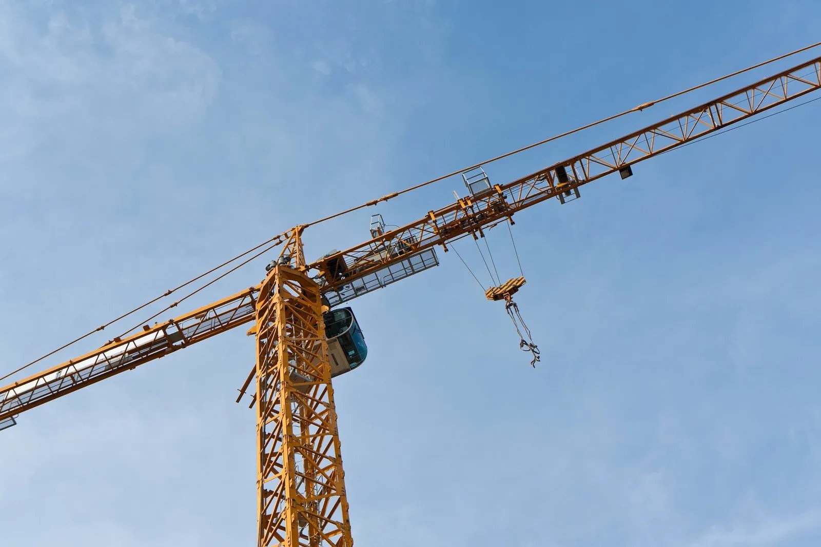 Proliferación de torres grúa: 17 equipos para más de 100 edificios en construcción