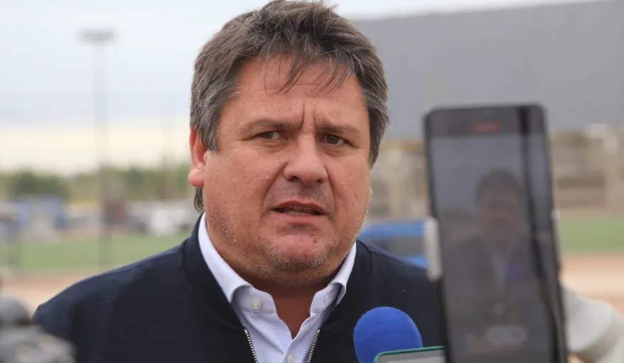 El intendente Gaido anunció la prohibición de fumar en espacios verdes y áreas agrestes