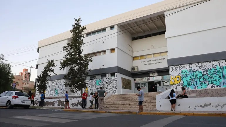 La Justicia investiga hechos de violencia en una escuela de formación docente