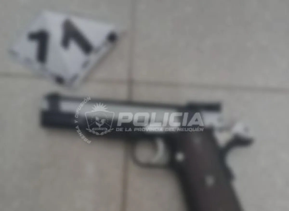 Alarma en un CPEM de Centenario por un menor con arma de aire comprimido