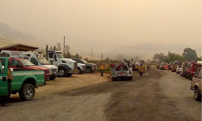 Mid Mountain Rd. fire vehicles