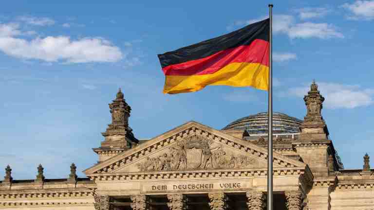 German stocks soar as domestic economic struggles deepen