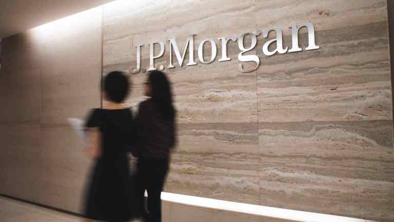 Jamie Dimon stands firm on JPMorgan’s five-day return-to-office rule