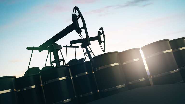 Oil prices climb on supply disruptions and currency market shifts