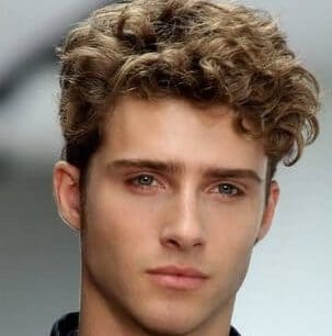 65 Sexiest Curly Hairstyles For Men Menhairstylist Com
