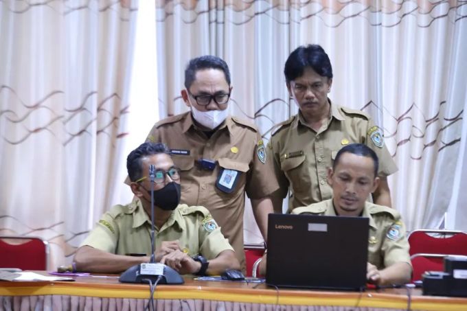 Bupati seruyan