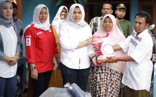 Wakil Bupati Madina Kunjungi Korban Kebakaran di Simangambat