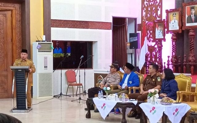 Banci dan Gepeng Bersarang di KNPI Kotim, Bupati Minta Kepengurusan Rawat Bangunan