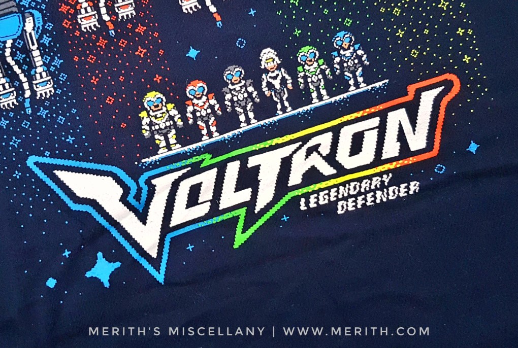Voltron Legendary Defender t shirt LootCrate Review Unboxing November 2017: UNITE 2.0