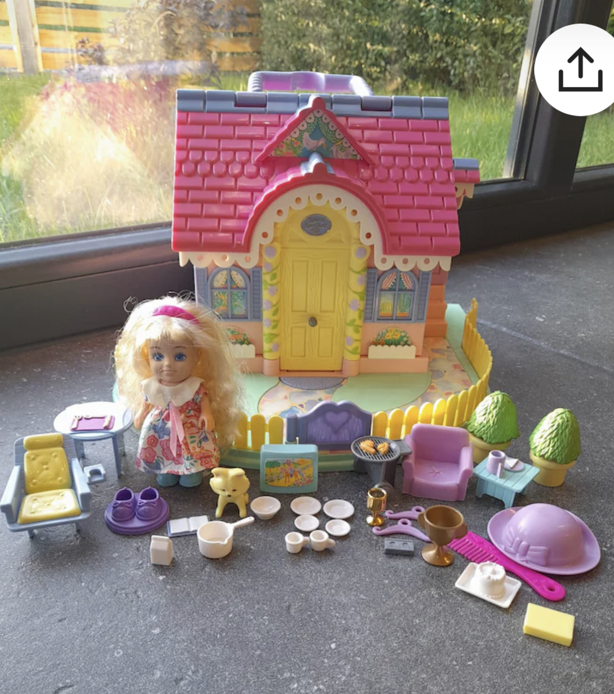 Lucy Locket - Dream Cottage