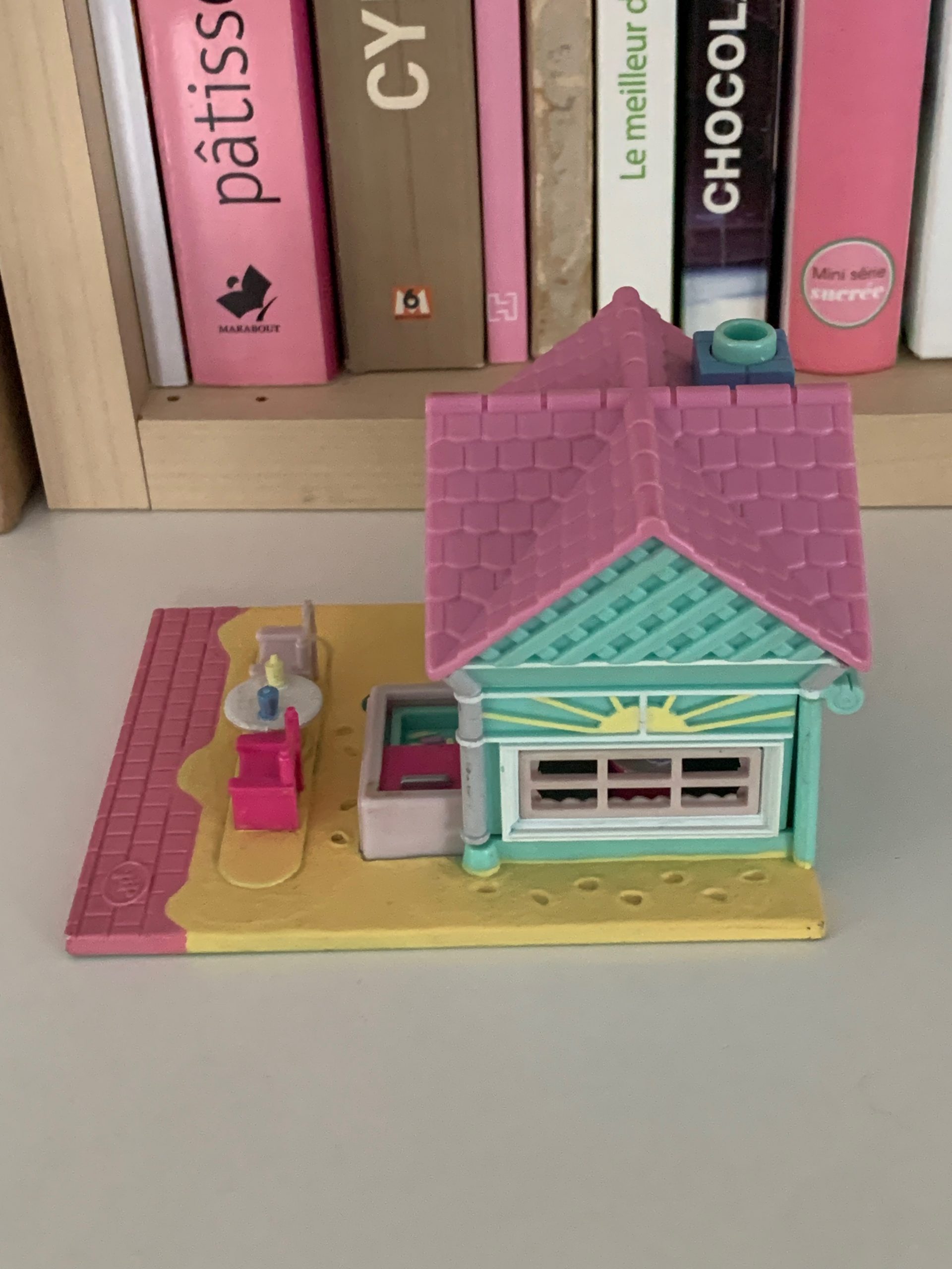 Polly's Beach café - Pollyville