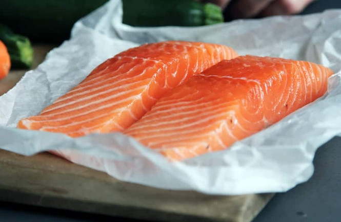 What does salmon taste like: exploring the flavor profile of this popular fish
