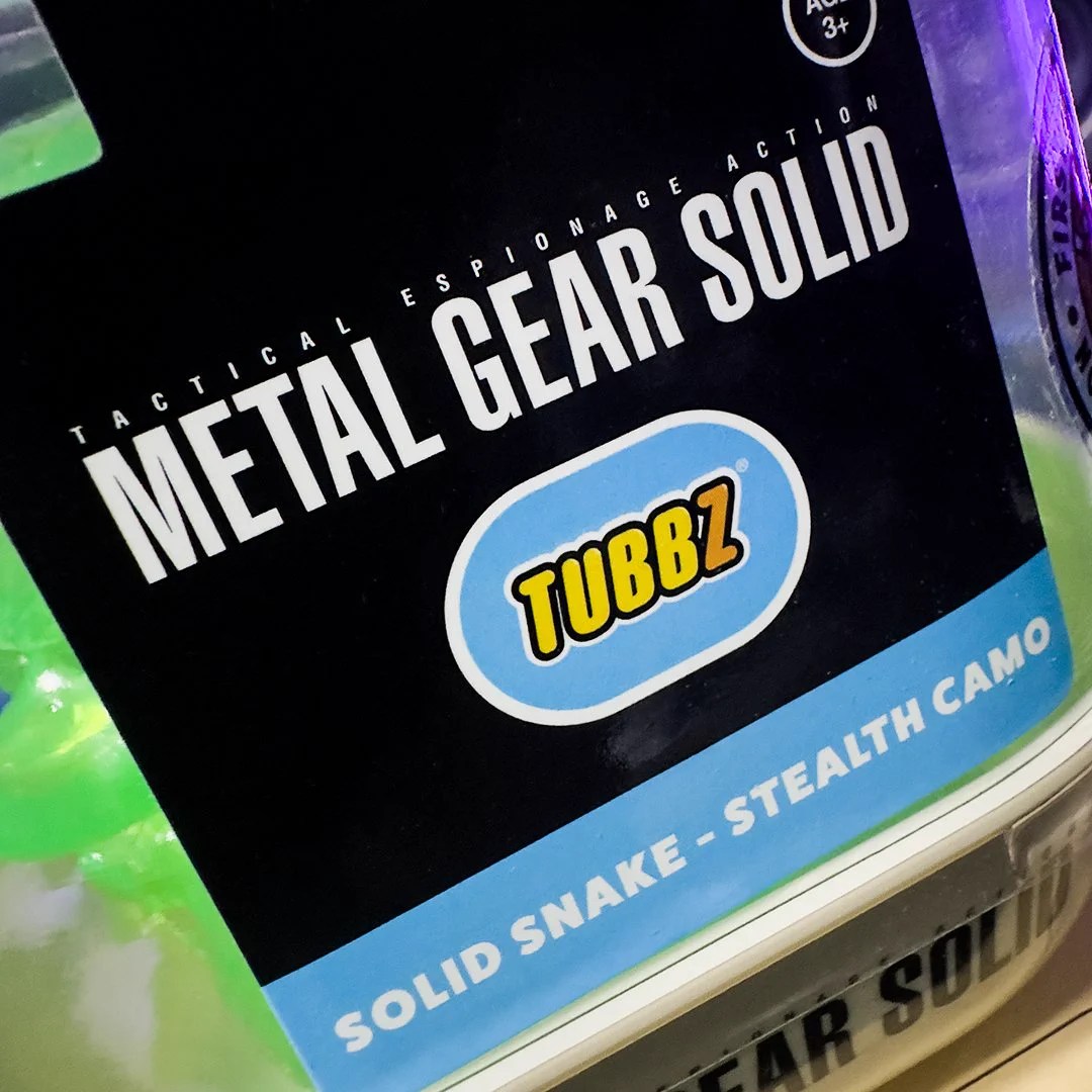 Our photos of the TUBBZ Stealth Camo Solid Snake duck