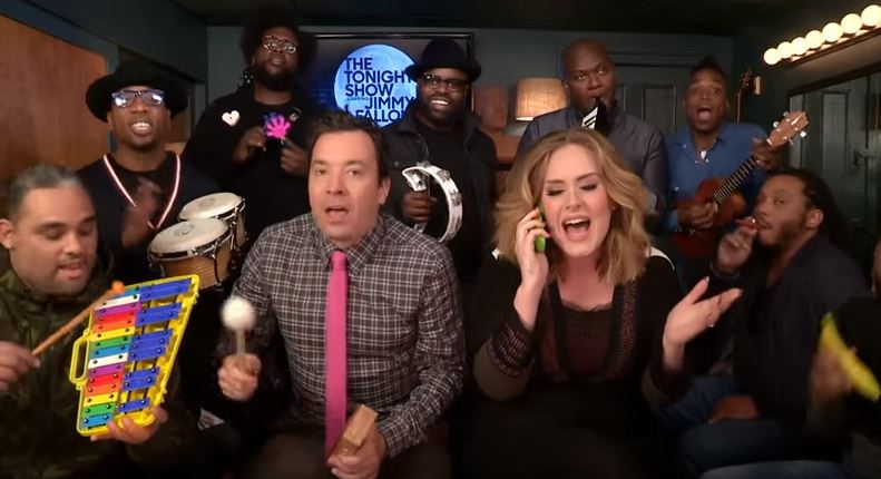 Adele Sings Hello With A Toy Flip Phone Still Sounds Amazing Metro News