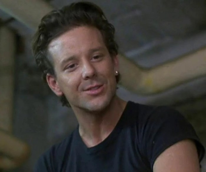 Mickey Rourke Biography, Age, Wiki, Height, Weight, Girlfriend, Family ...