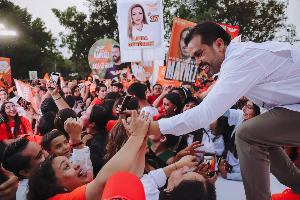 Máynez asegura transparencia en su campaña presidencial, sin financiamiento ilegal ni apoyos oscuros