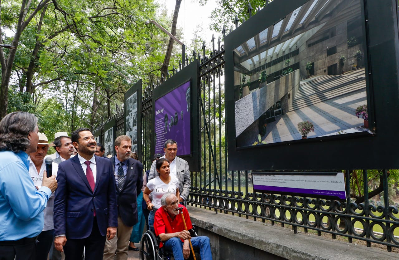 Inauguración de la exposición "85 Años del Exilio republicano español en México" en el Bosque de Chapultepec