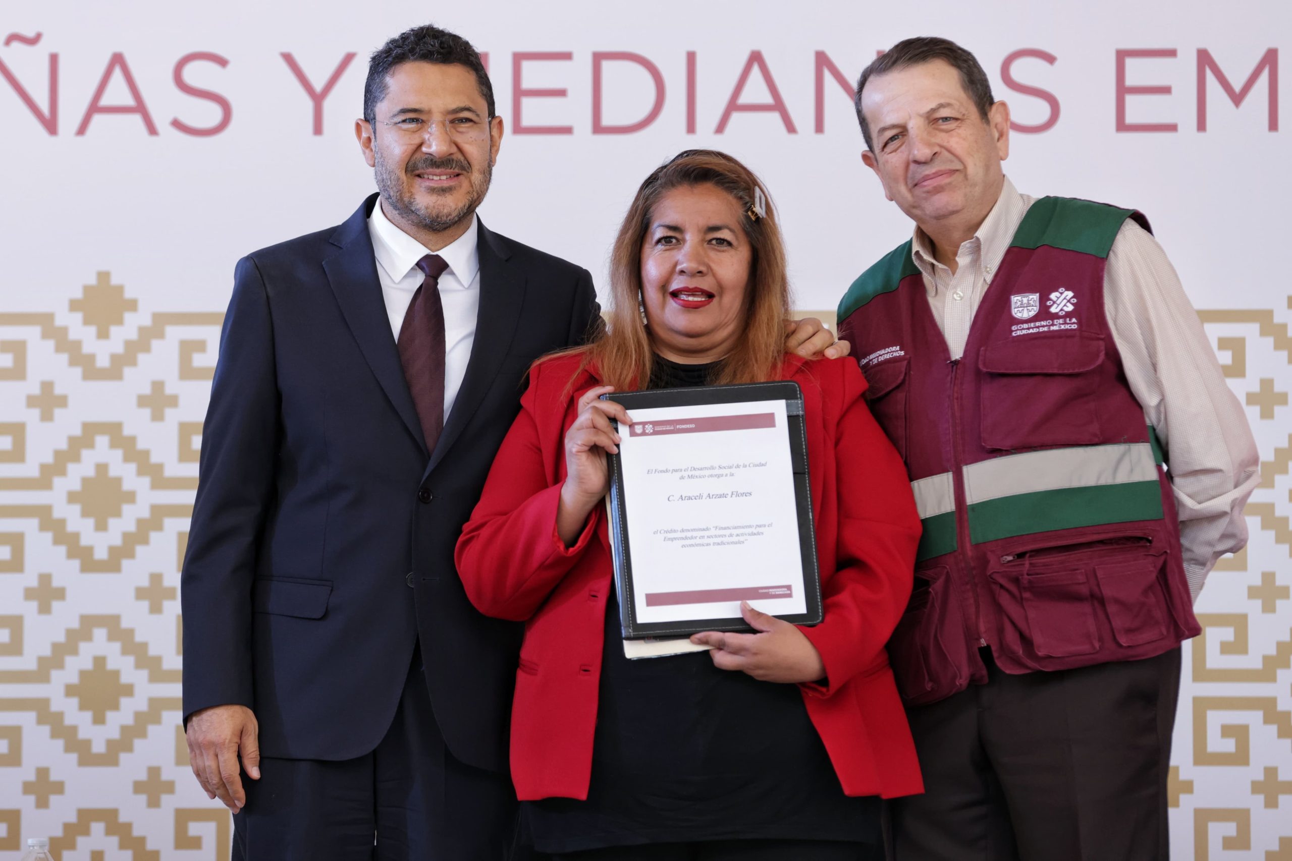 Entrega de créditos FONDESO: Impulsando el desarrollo económico en la Ciudad de México