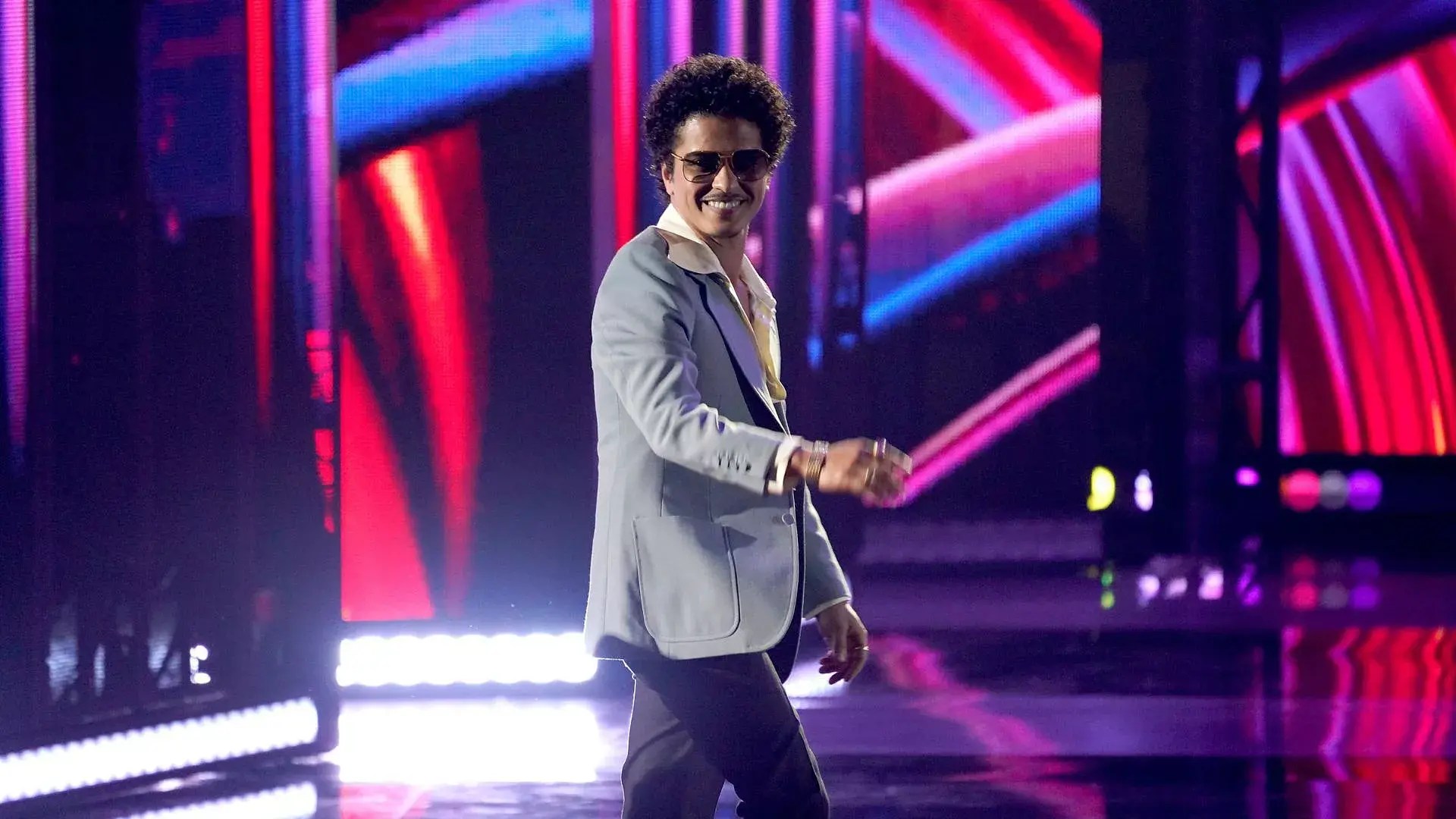 Bruno Mars sorprende a fans en CDMX tras su concierto: ¡Te quiero mucho, México!