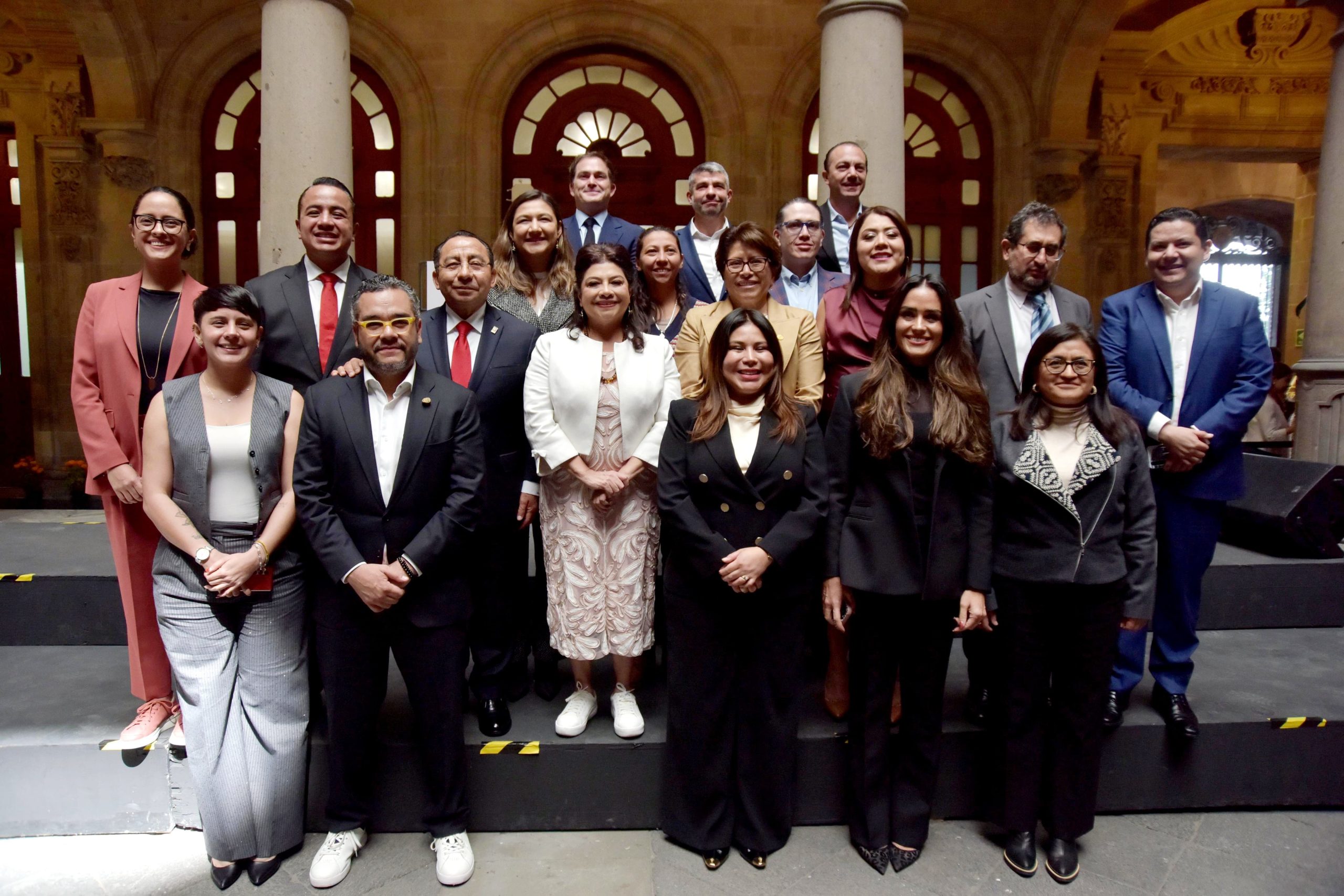 Clara Brugada instala Cabildo de la Ciudad de México: “Un espacio plural para los grandes temas de la capital”