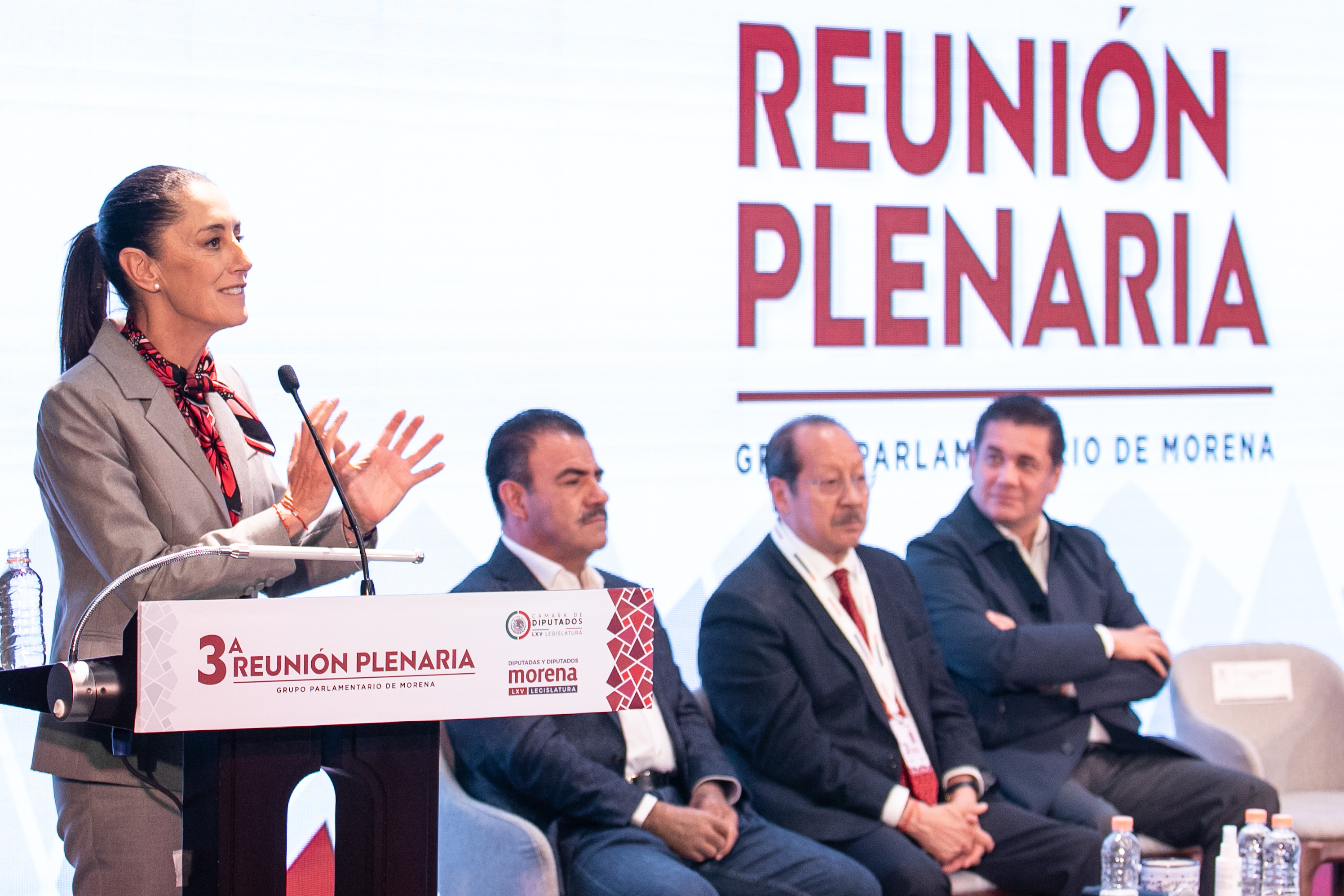 CLAUDIA SHEINBAUM REUNION PLENARIA