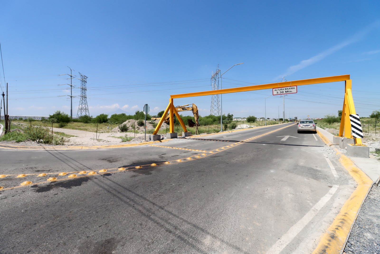 CONSTRUYE APODACA CONEXIÓN CON AUTOPISTA AL AEROPUERTO