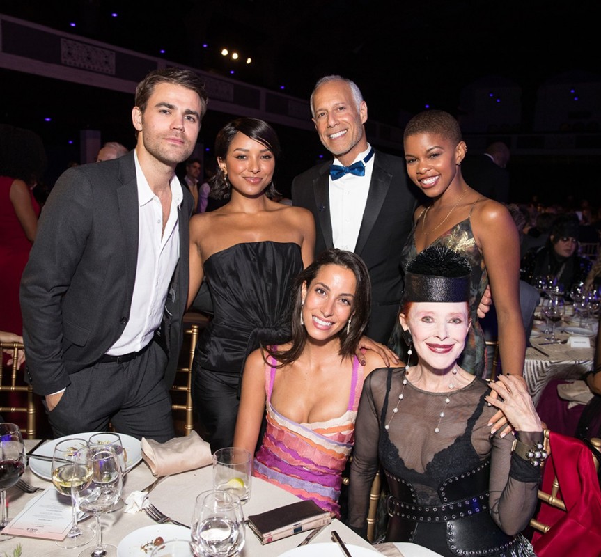 Mercy For Animals 20th Anniversary Gala Raised Over 2 Million The Most In The Event S History Mercy For Animals