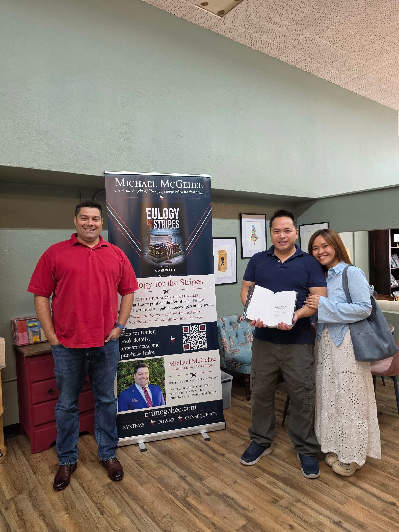 Michael McGehee signing copies of Eulogy for the Stripes at the Peddler's Pack Book Co. in Tomball, Texas