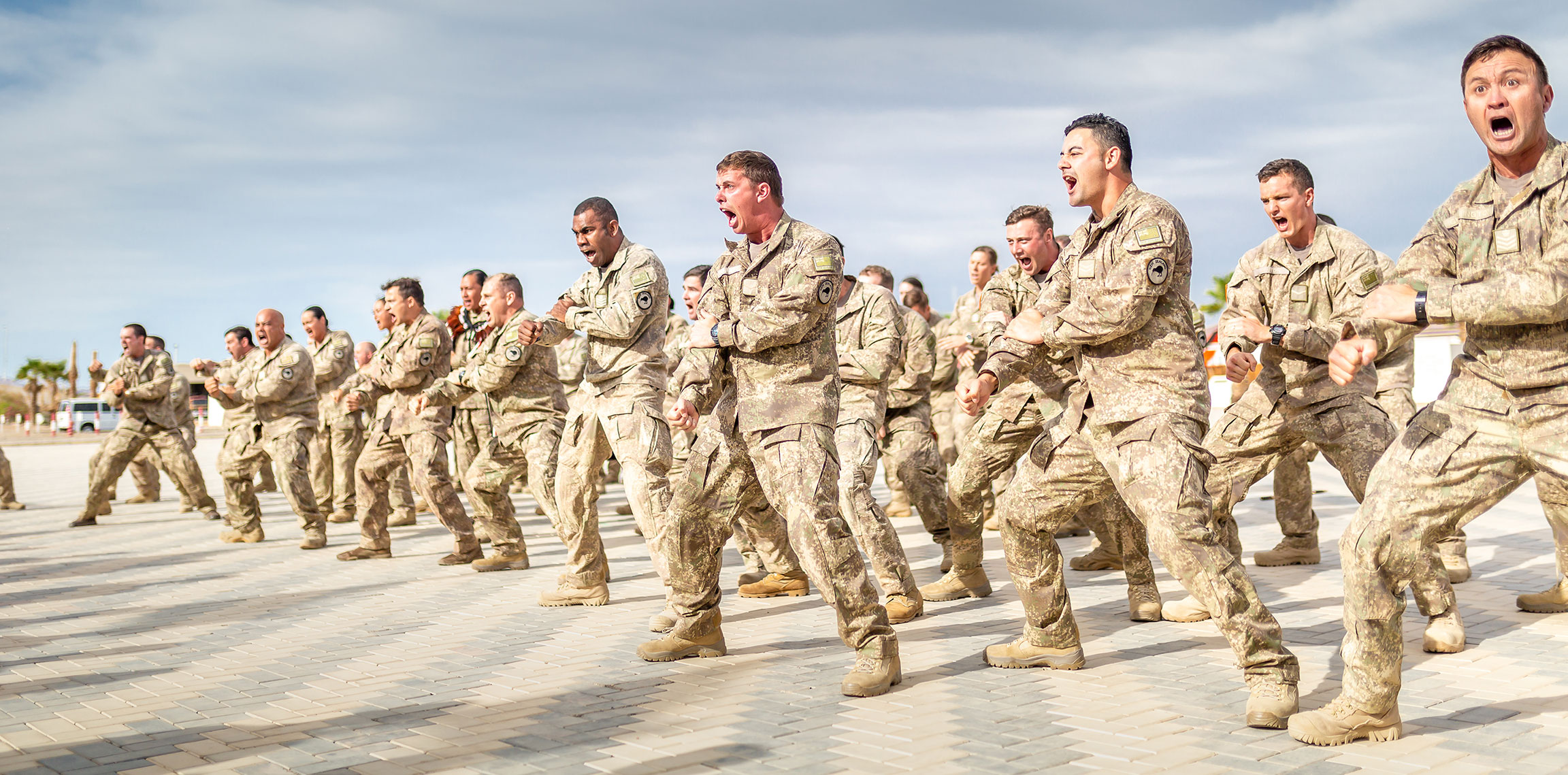 Mfo Contingents - Premium Ocean Photo - 4K