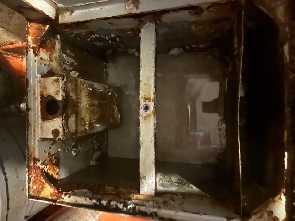 Grease trap cleaning in San Mateo