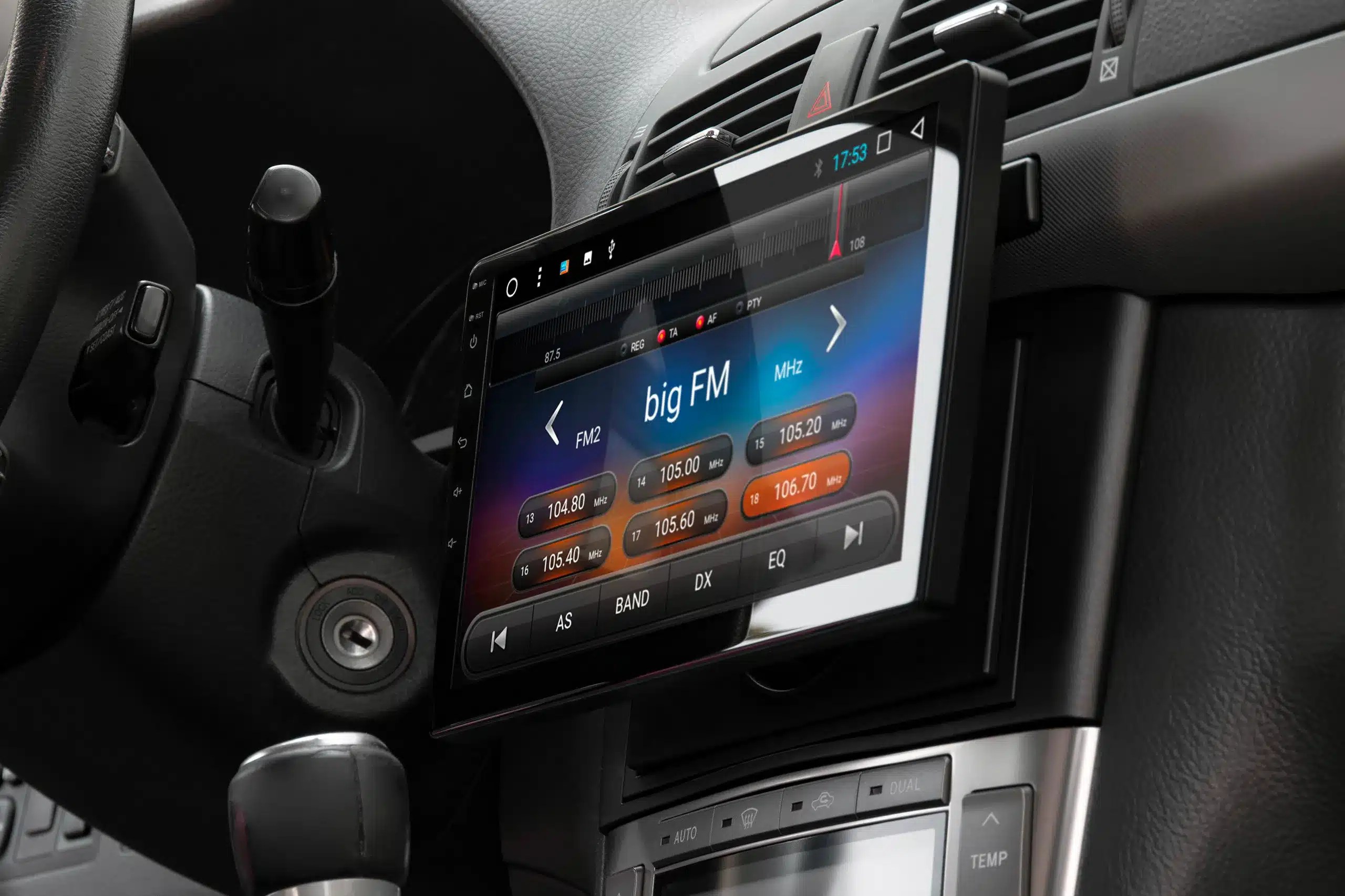 Top Features to Look for in a Modern Car Stereo System in Jacksonville