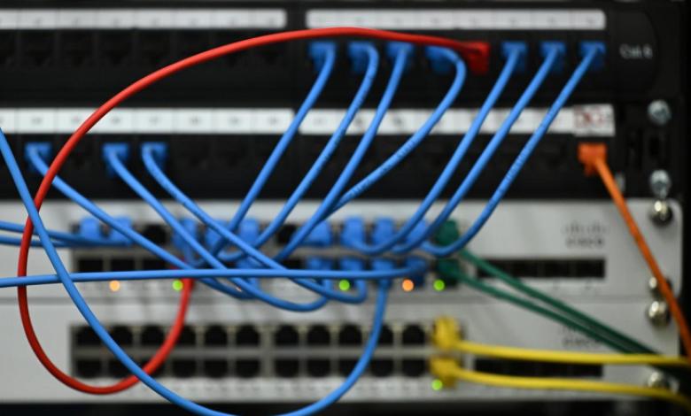 Red tape tying Australia’s digital rollout in knots Red tape tying Australia’s digital rollout in knots
