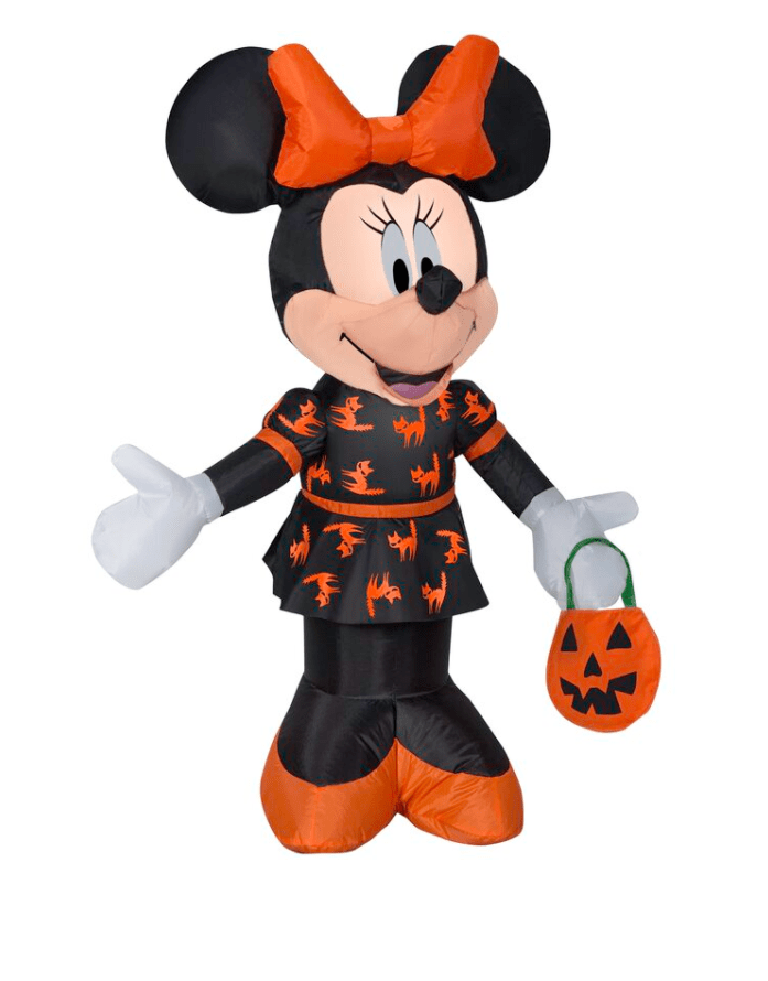 Setting up the 2021 halloween airblown inflatable display decorations walkthrough throwback tour. Awesome Outdoor Disney Halloween Decorations Mickeyblog Com