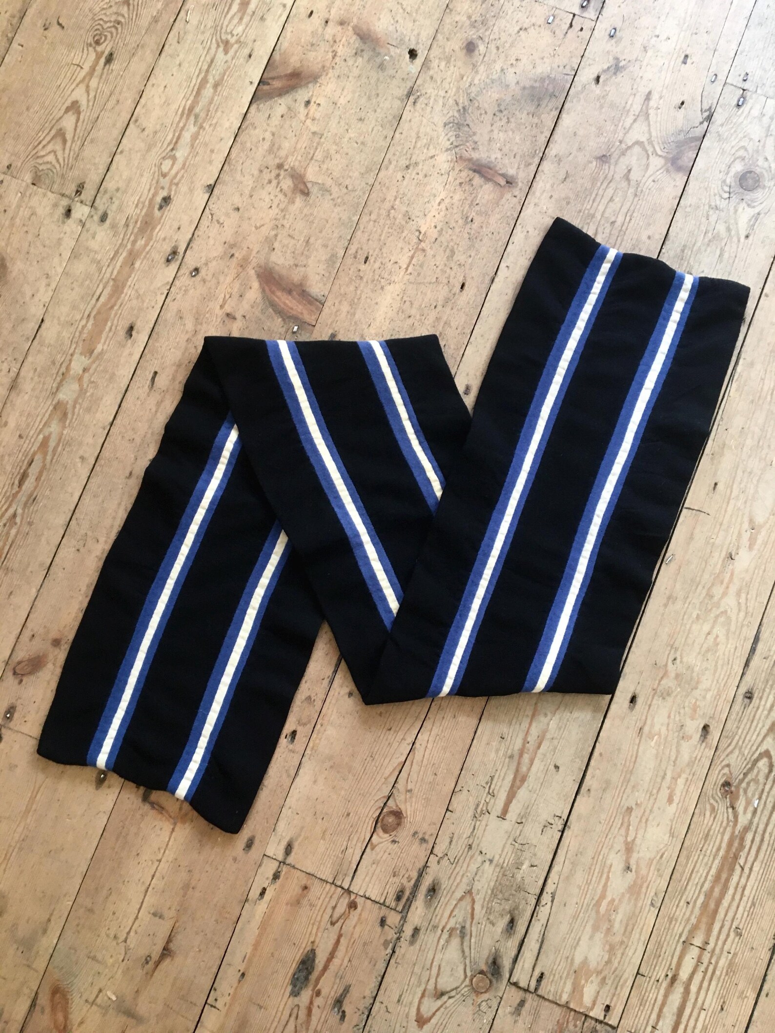 Vintage Pure New Wool University College Scarf