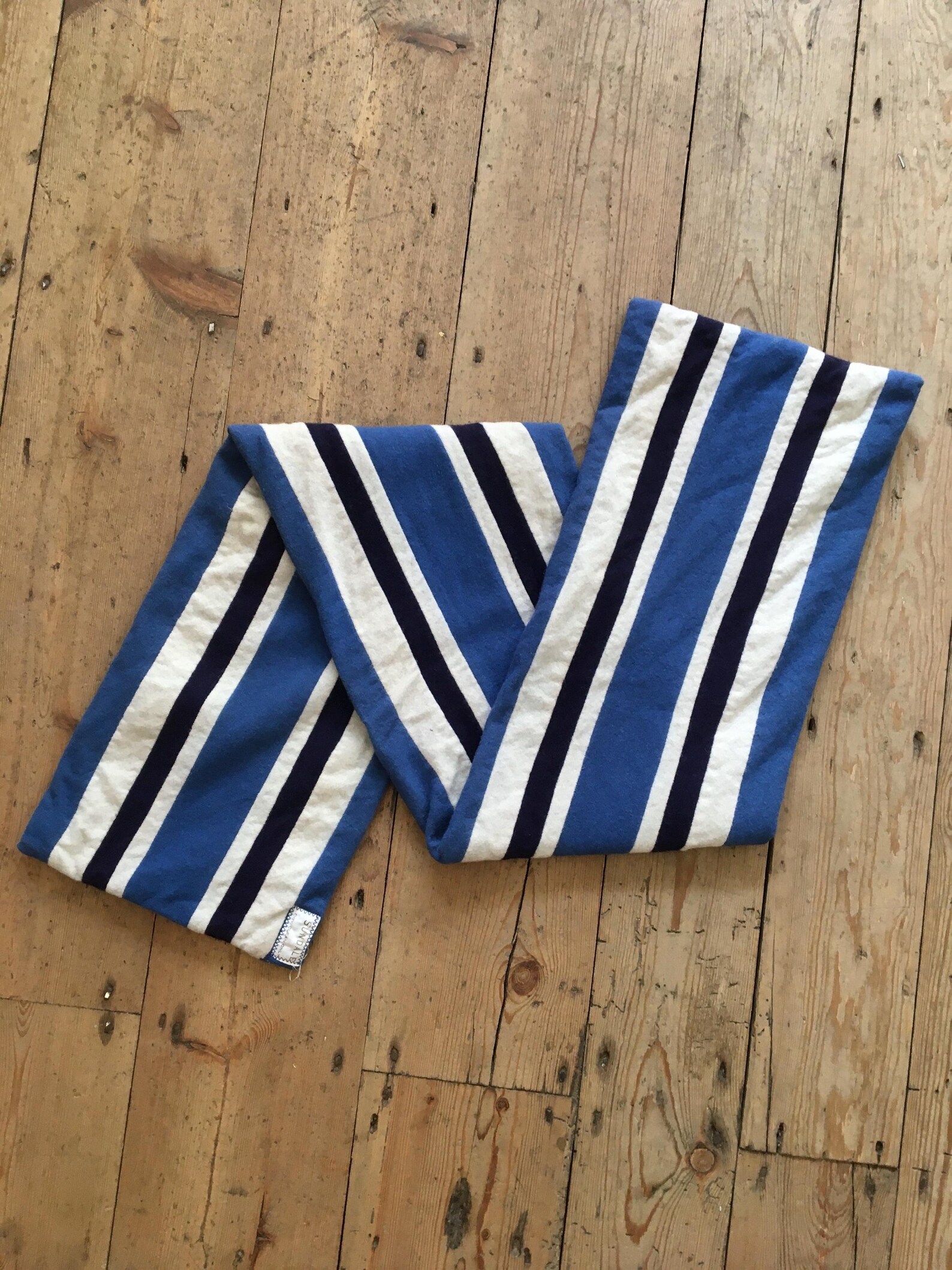 Vintage Pure New Wool University College Scarf
