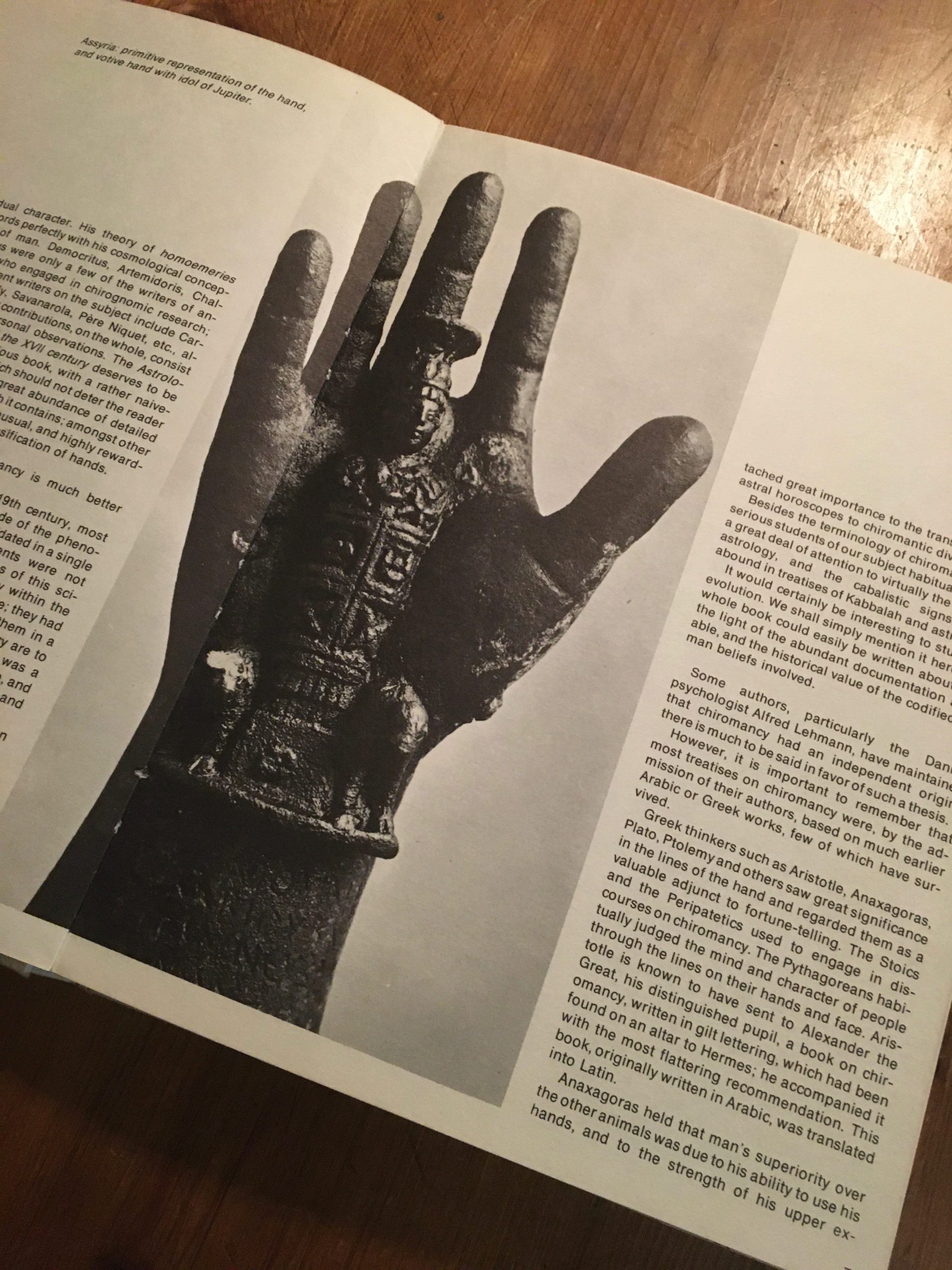Palmistry: The Art of Reading Hands - Jean-Michel Morgan - 1975
